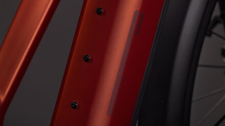 CUBE NURIDE HYBRID PRO 800 TRAPEZE CHILLI BLACK 2026