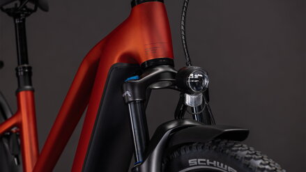 CUBE NURIDE HYBRID PRO 800 TRAPEZE CHILLI BLACK 2026