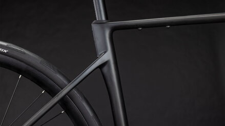 CUBE ATTAIN C:62 RACE BLACKLINE 2026