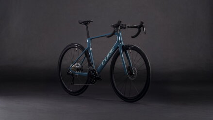 CUBE ATTAIN C:62 RACE BLACKLINE 2026