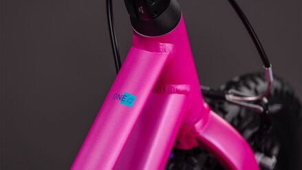 CUBE NUMOVE 140 FUCSIA PLUM 2026