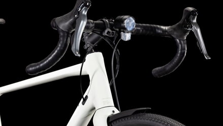 CUBE NUROAD ONE FE DESERTSTONE GREEN 2025
