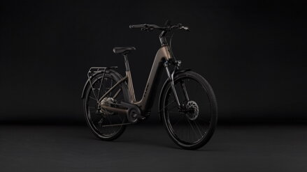 CUBE TOURING HYBRID PRO 800 EASY ENTRY METALLICUMBRA BLACK 2027