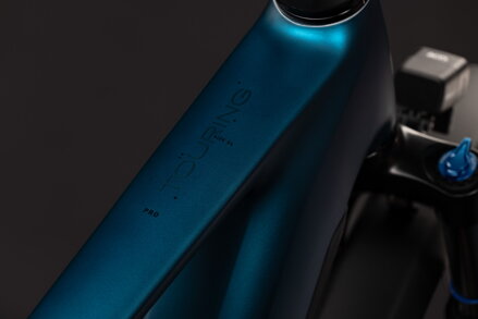 CUBE TOURING HYBRID PRO 800 ELECTRICBLUE PRIZM 2027