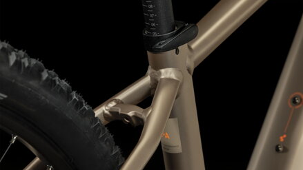 CUBE REACTION HYBRID PERFORMANCE 625 METALLICBROWN ORANGE 2023