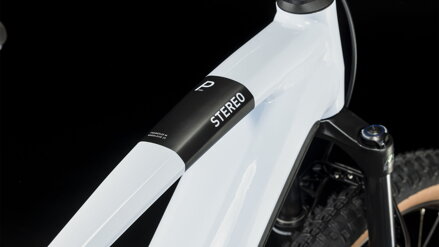 CUBE STEREO HYBRID 120 PRO 625 FLASHWHITE BLACK 2023